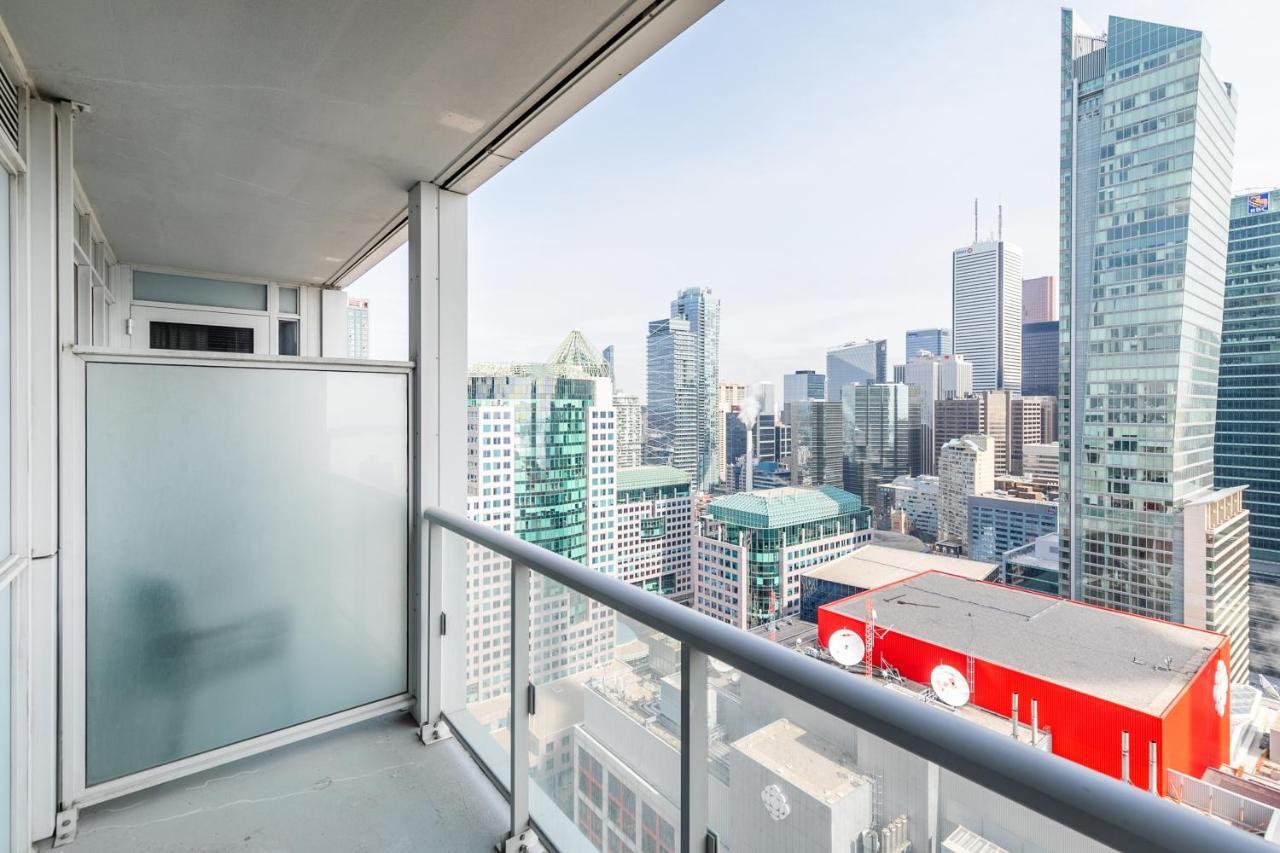 Stylish 1Br + Office Condo - Cn Tower View Toronto Extérieur photo